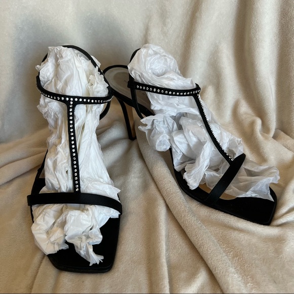 Martinez Valero Black Strappy Heels with Diamond Accents EUC Size 10 - Picture 2 of 4
